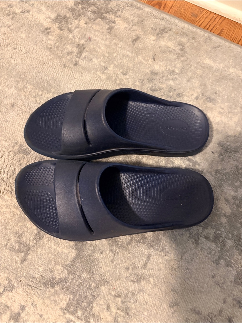 OOFOS Navy Men's Slide Sandals